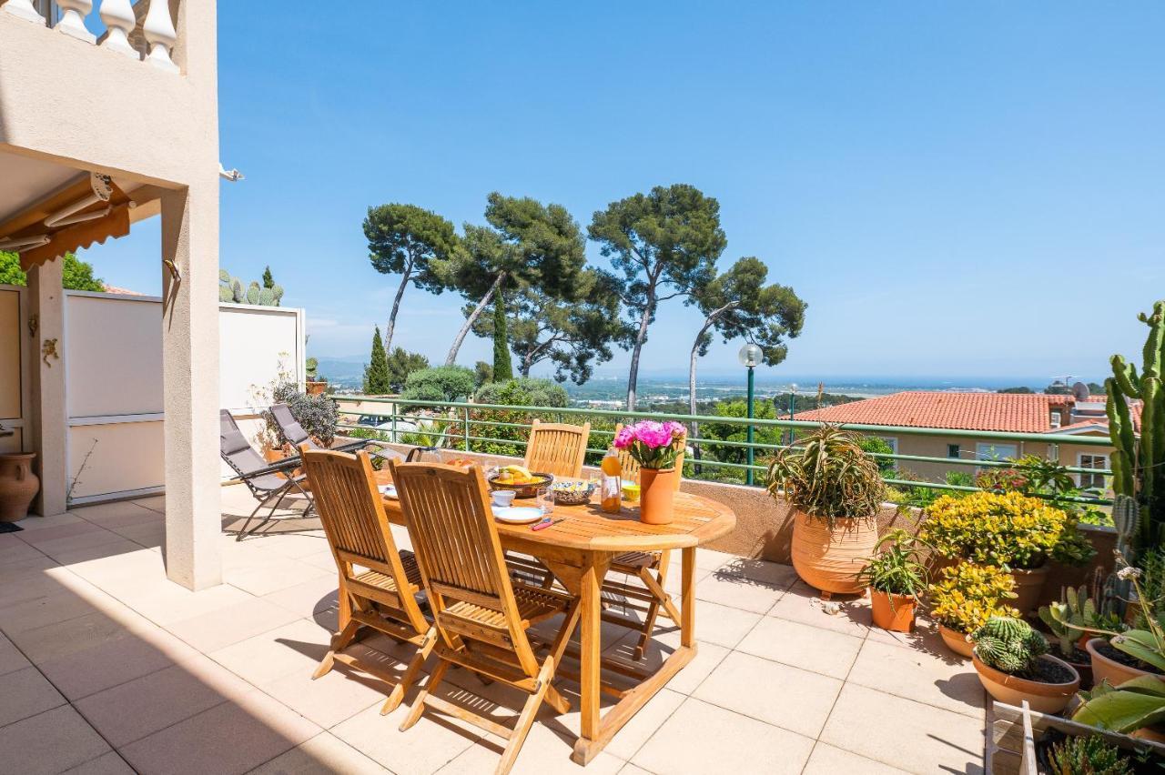 La Cle Vue Mer, Clim, Terrasse, Parking A Hyeres Exterior photo